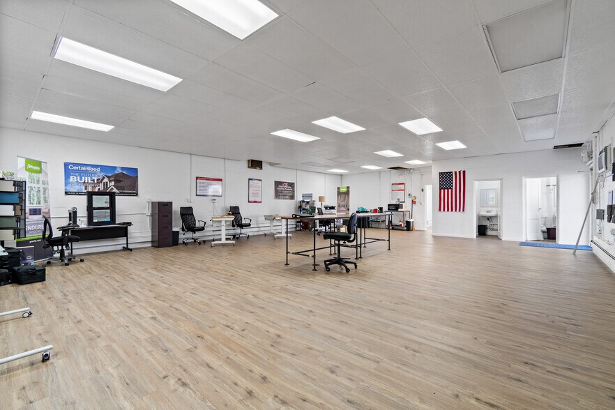 More Photos Of 8028 Newark Rd, Mount Vernon Industrial For Sale