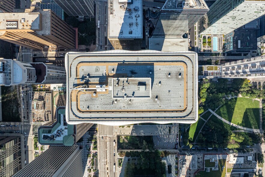 More Photos Of 225 N Columbus Dr, Chicago Multifamily For Sale