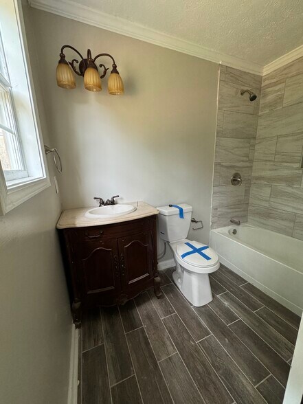 More Photos Of 5755 Stonewall Tell Rd, Atlanta Office For Sale