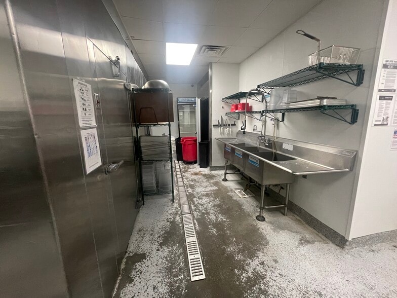 More Photos Of 3706 Texas Ave S, Bryan Fast Food For Sale