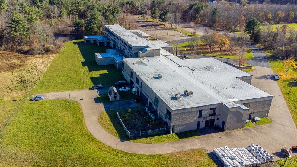 More Photos Of 275 Portsmouth Ave, Stratham Light Manufacturing For Sale