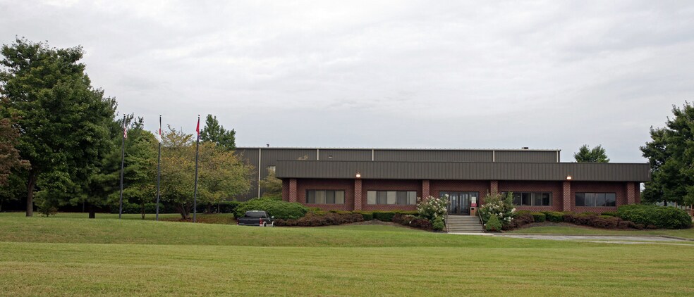 More Photos Of 128 River Bend Dr, Sevierville Manufacturing For Lease