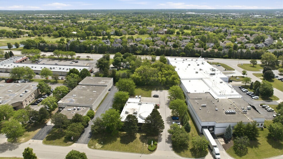 More Photos Of 975 Campus Dr, Mundelein Light Manufacturing For Sale