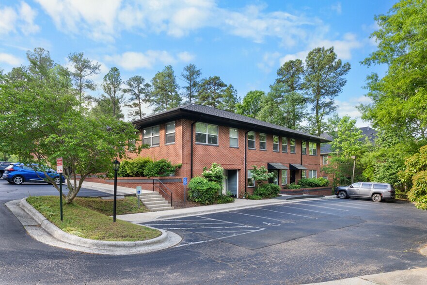 More Photos Of 180 Providence Rd, Chapel Hill Medical For Lease