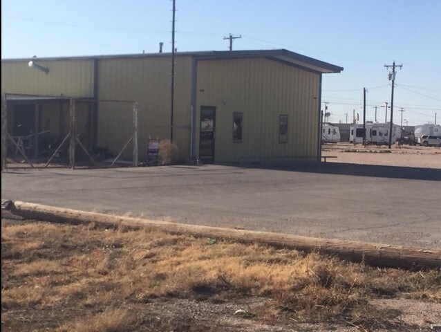 More Photos Of 2330 S Main Ave, Lovington Warehouse For Lease