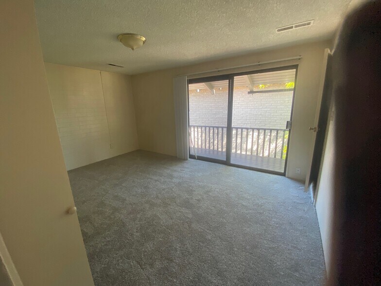 More Photos Of 1046 Berrum Ln, Reno Multifamily For Sale