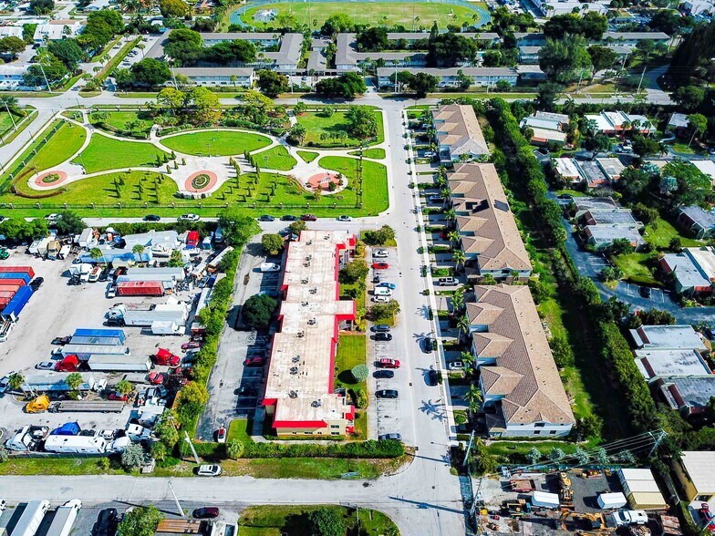 More Photos Of 155 SE 5th Ct, Deerfield Beach Apartments For Sale