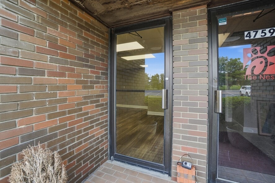 More Photos Of 4753-4759 Cornell Rd, Blue Ash Medical For Sale