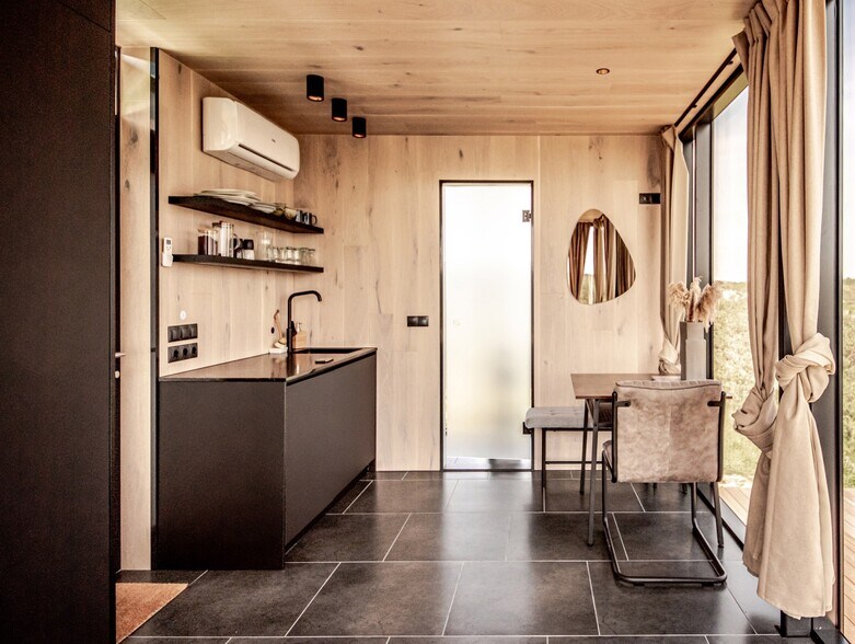 More Photos Of 218 NY-296, Windham Hotel For Sale