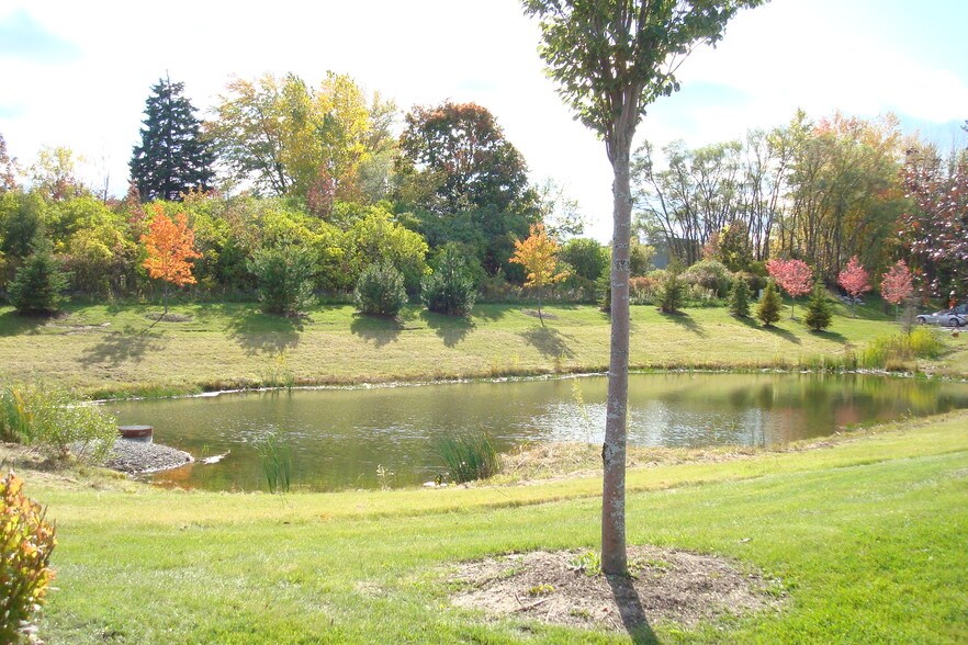 More Photos Of 29445 Beck Rd, Wixom Research And Development For Lease