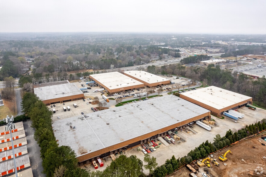 More Photos Of 3045 Kingston Ct, Peachtree Corners Warehouse For Lease
