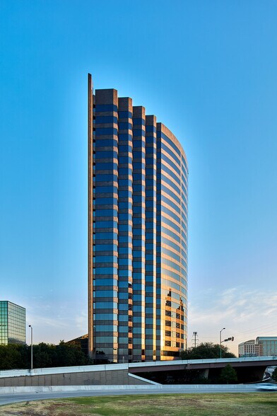 More Photos Of 5005 Lyndon B Johnson Fwy, Dallas Office For Lease