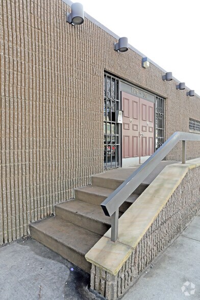 More Photos Of 179-30, 149 Ave, Jamaica Office For Lease