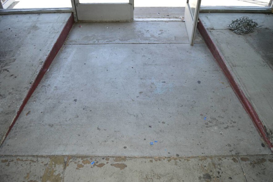 More Photos Of 4120-4128 S Broadway Ave, Los Angeles Storefront For Lease