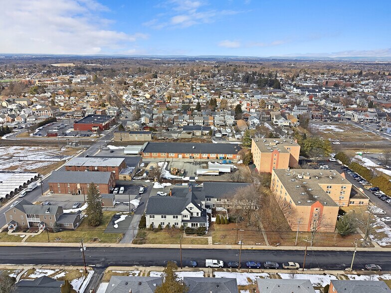 More Photos Of 659 Broad St, Emmaus Apartments For Sale