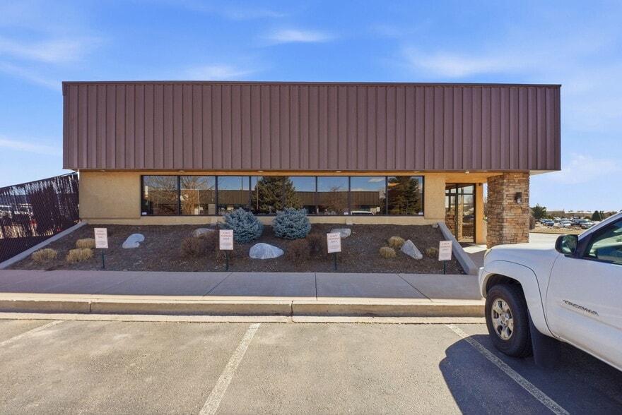 More Photos Of 1925 Aeroplaza Dr, Colorado Springs Warehouse For Lease
