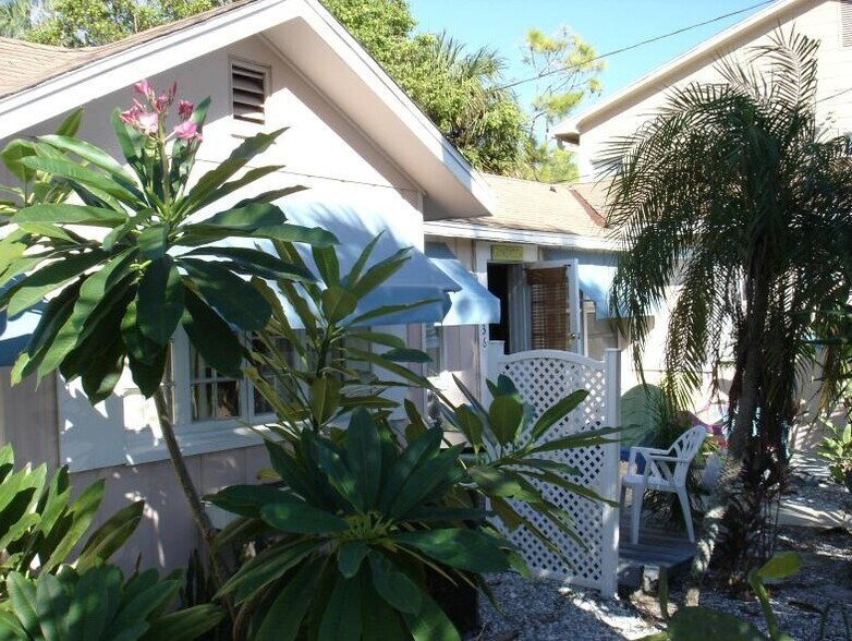 More Photos Of 638-644 Mandalay Ave, Clearwater Apartments For Sale