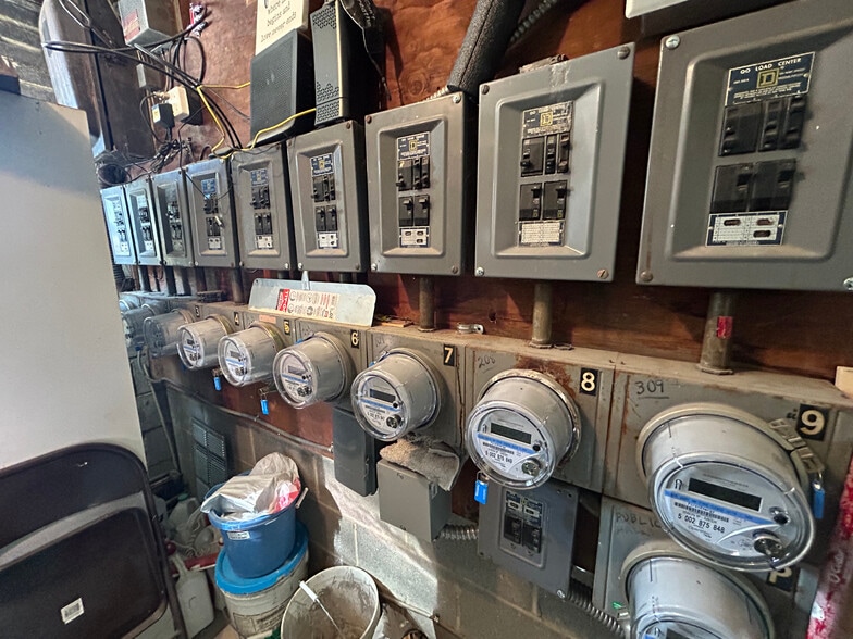 More Photos Of 4467 Lee Rd, Cleveland Apartments For Sale