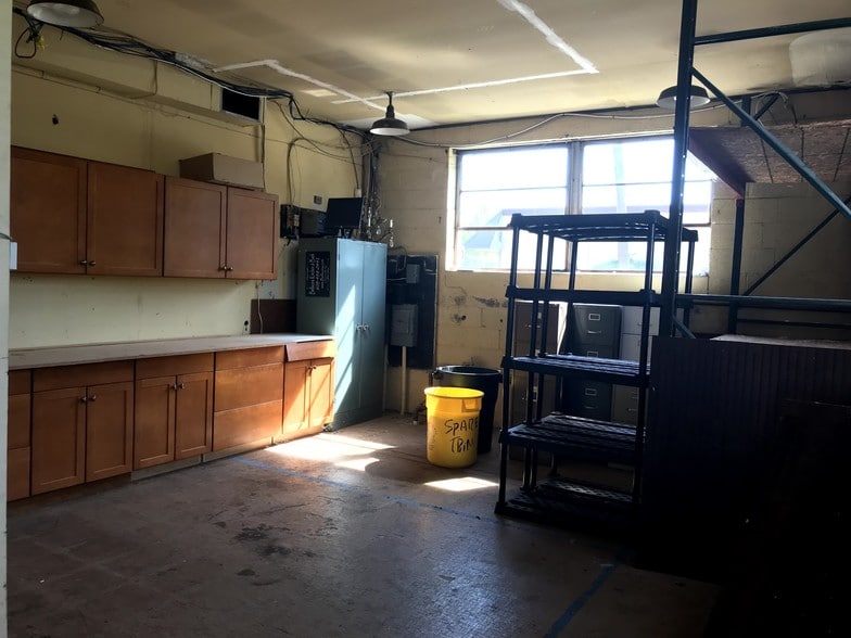 More Photos Of 1911 Brunswick Pike, Lawrenceville General Retail For Sale