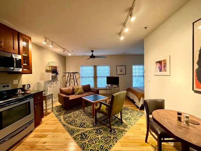 More Photos Of 5 Walnut St, Asheville Apartments For Sale