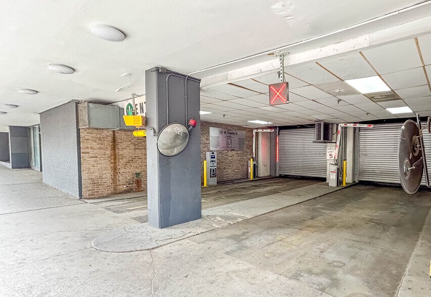 More Photos Of 101 W Fayette St, Baltimore Apartments For Sale