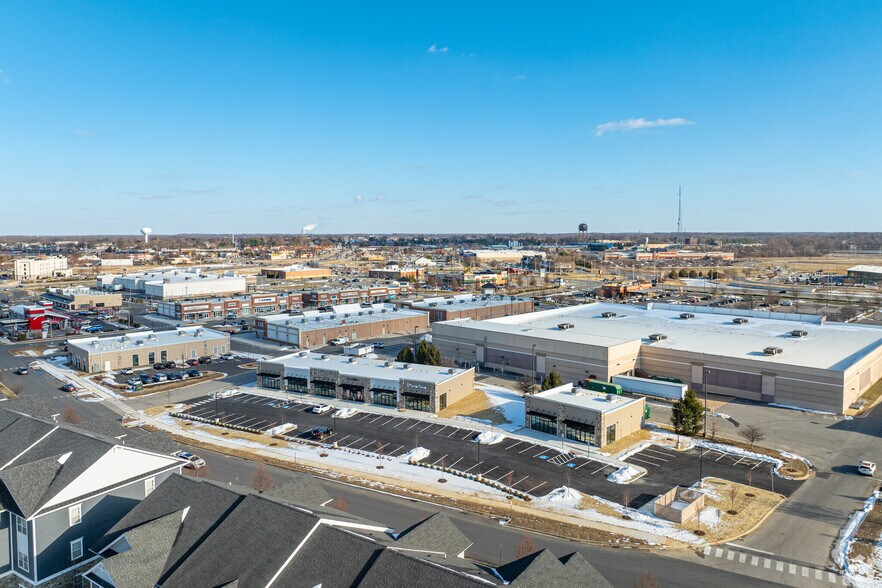 More Photos Of 1601 Lake Seymour Dr, Middletown Storefront Retail Office For Lease