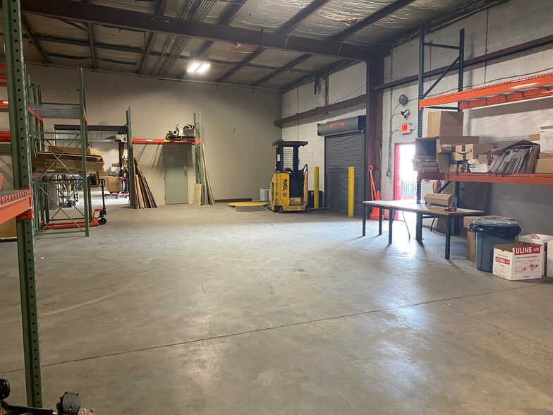 More Photos Of 205 Brick Kiln Rd, Winchester Warehouse For Sale