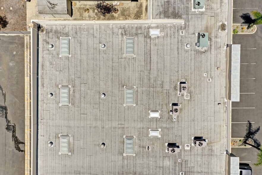 More Photos Of 250 S Pacific St, San Marcos Flex For Sale