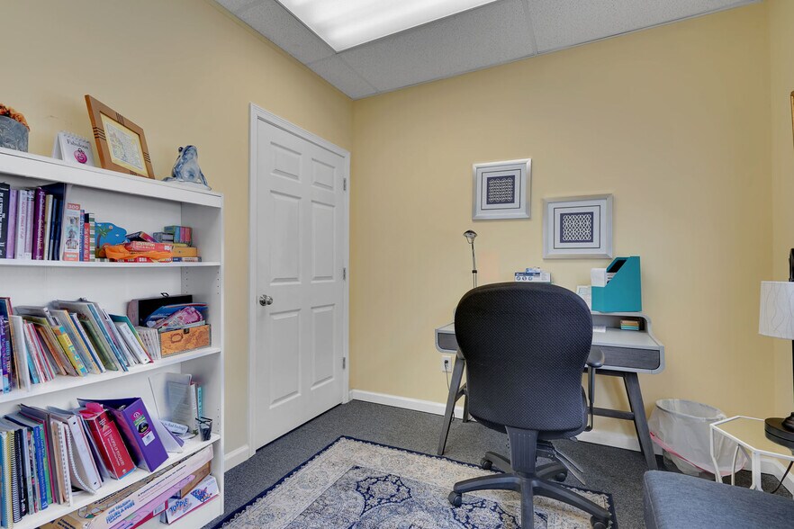 More Photos Of 1466 Hooper Ave, Toms River Medical For Lease