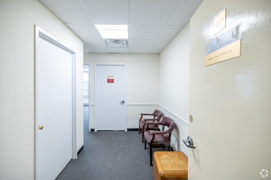 More Photos Of 111 N Central Ave, Hartsdale Office For Lease