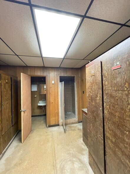 More Photos Of 854 Highway 397, Lake Charles Warehouse For Lease