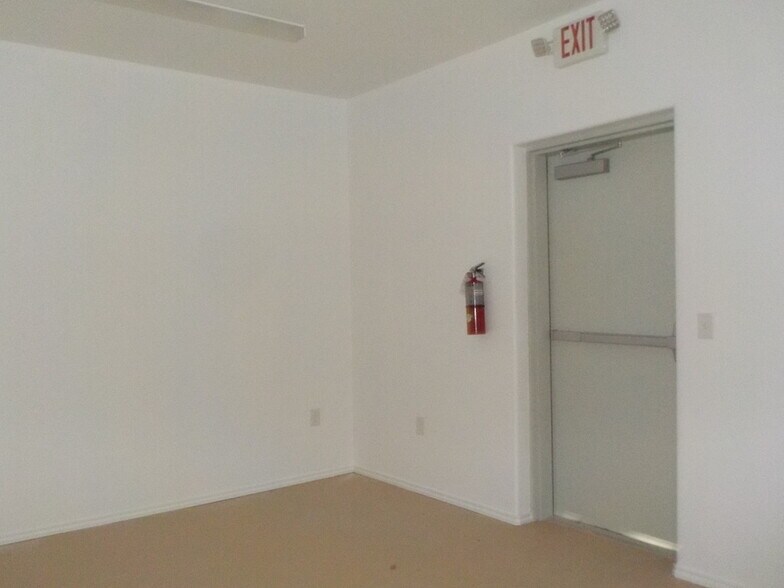 More Photos Of 5151 Logan's Run, Harlingen Unknown For Lease