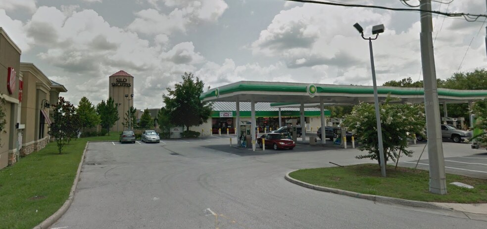 Primary Photo Of 2225 County Road 220, Middleburg Convenience Store For Lease