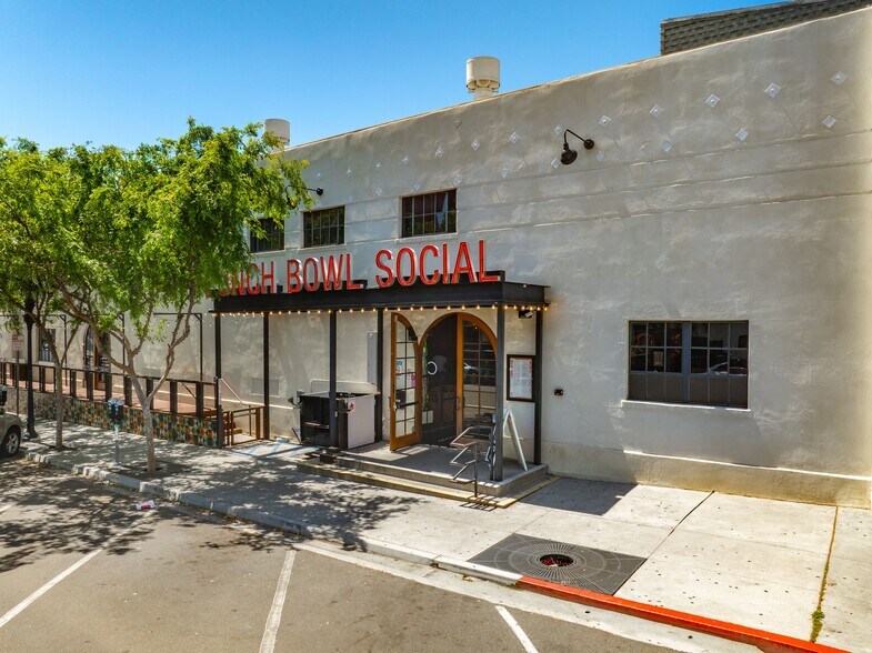 More Photos Of 1485 E St, San Diego Bowling Alley For Sale