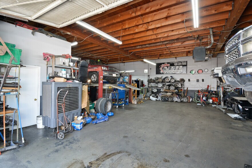 More Photos Of 8981-8983 Rose Ave, Montclair Auto Repair For Sale