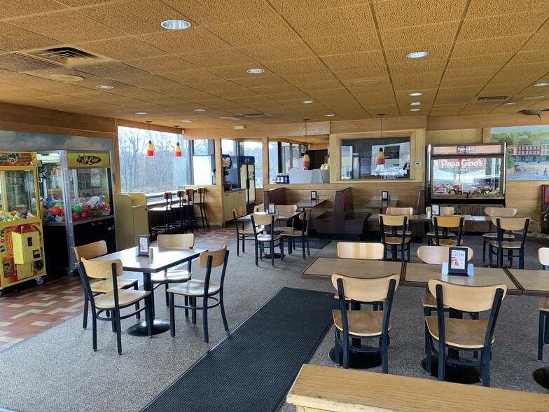 More Photos Of 205 E Main St, Marlborough Restaurant For Lease