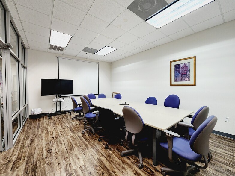 More Photos Of 12989 Bellaire Blvd, Houston Storefront For Sale