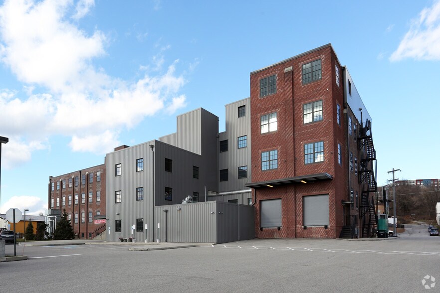 More Photos Of 910 E Main St, Norristown Office For Lease