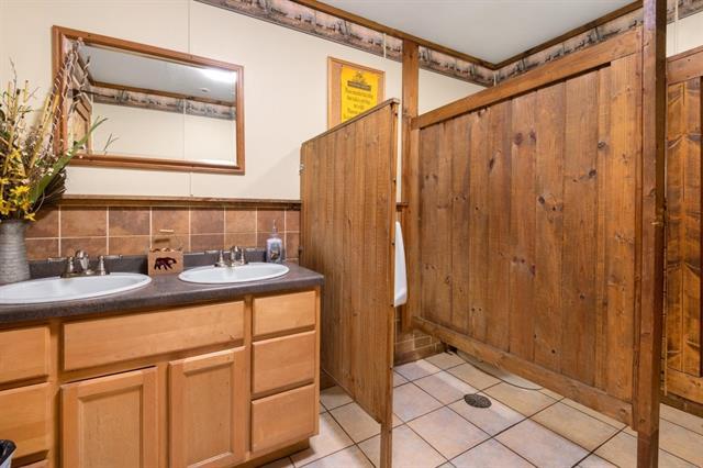 More Photos Of W13440 Jungle Jim Ln, Silver Cliff Restaurant For Sale