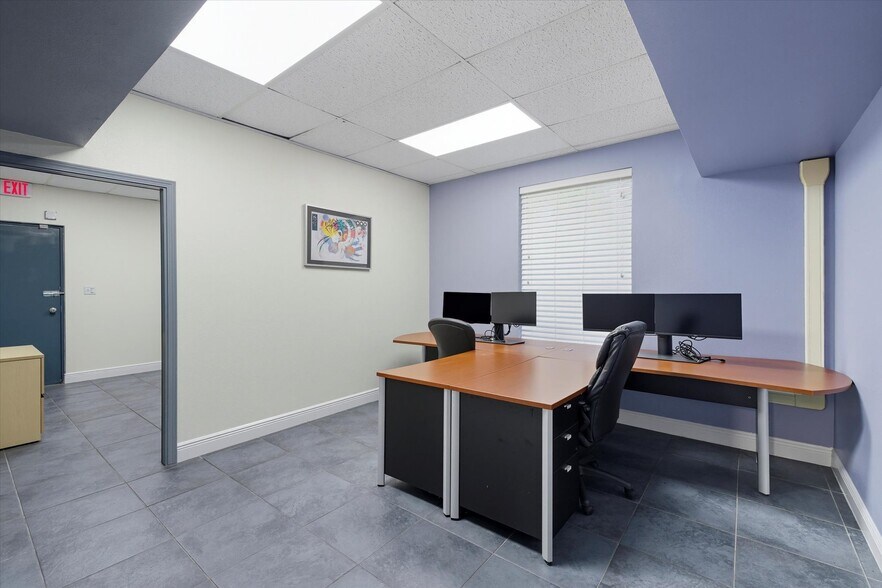 More Photos Of 1816 Old St Augustine Rd, Tallahassee Office For Sale