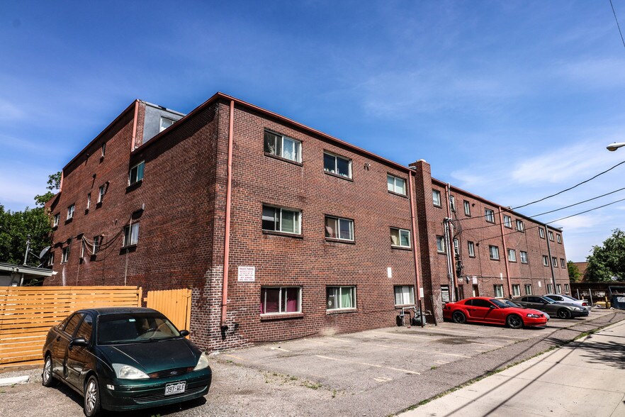 More Photos Of 1960 Dallas St, Aurora Apartments For Sale