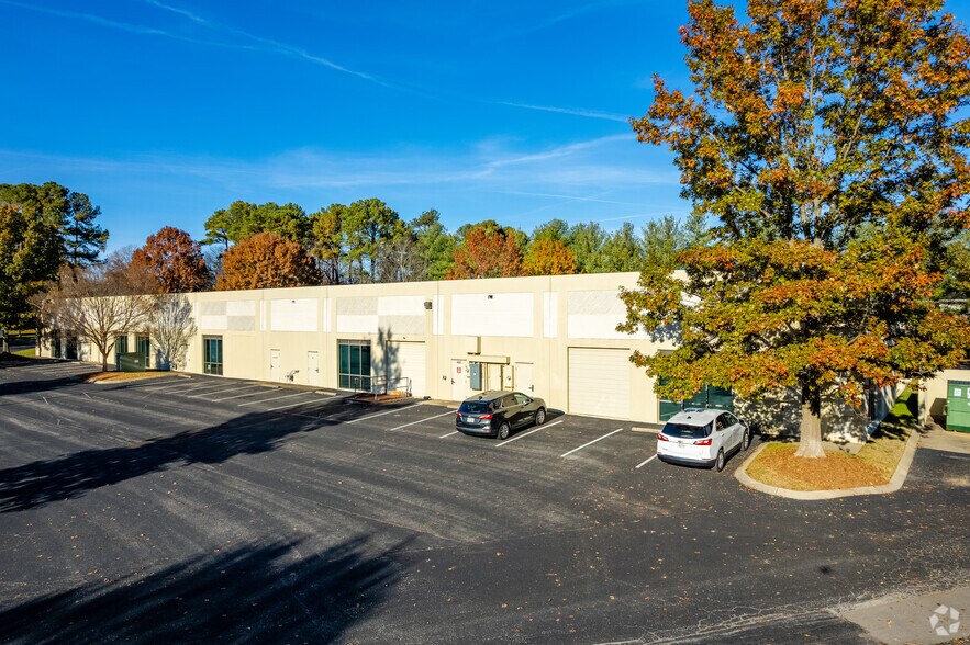 More Photos Of 318 Seaboard Ln, Franklin Unknown For Lease