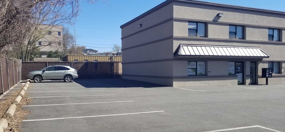 More Photos Of 29 Fairview St, Palisades Park Office For Lease