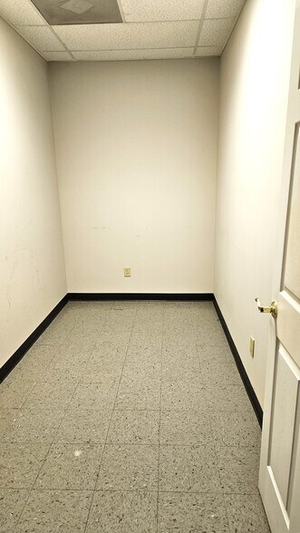 More Photos Of 12130 Us Highway 301 S, Statesboro Freestanding For Lease