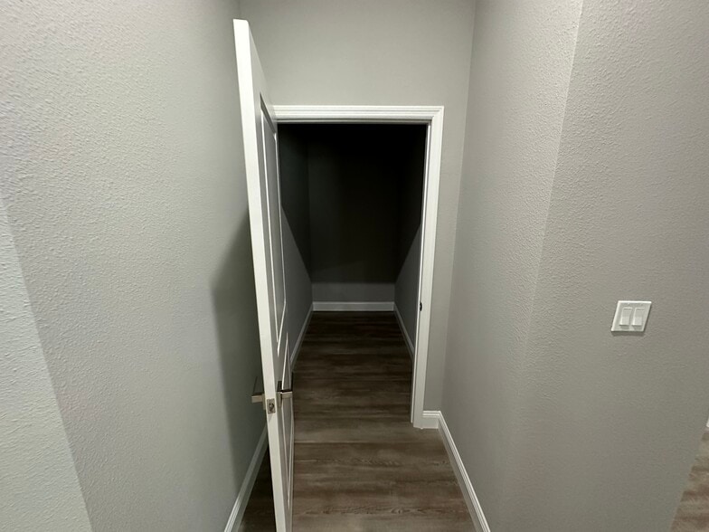 More Photos Of 708 Cactus Ridge Cir, Seffner Medical For Lease