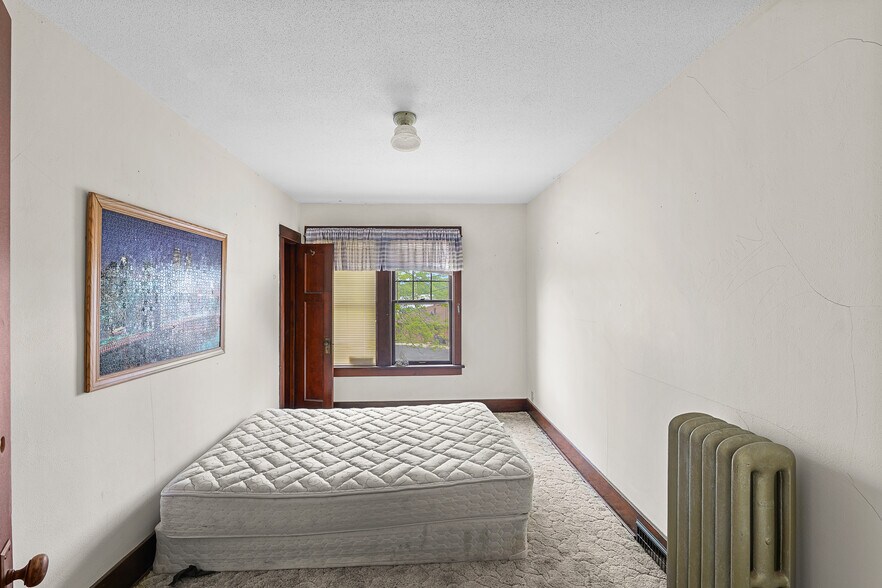 More Photos Of 1302 Main st, Saint Cloud Restaurant For Sale