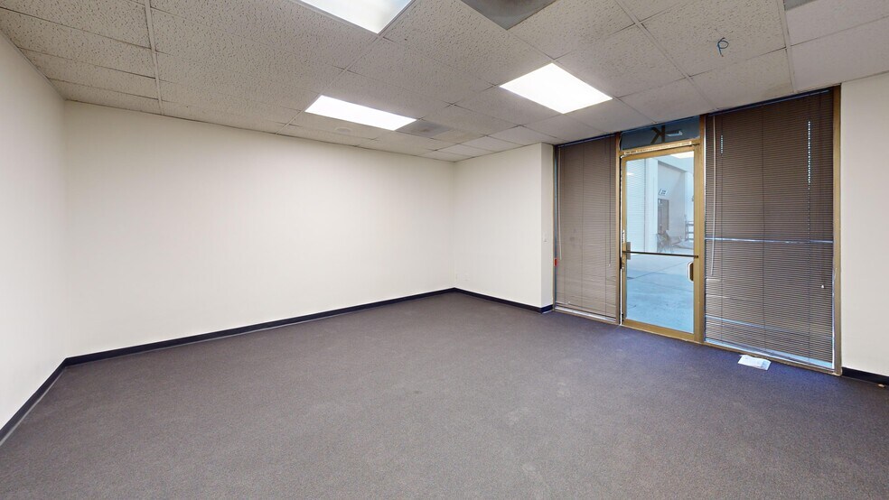 More Photos Of 2300 Walnut Ave, Signal Hill Warehouse For Sale