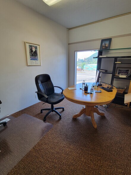 More Photos Of 29 Nehalem St, Clatskanie Apartments For Sale