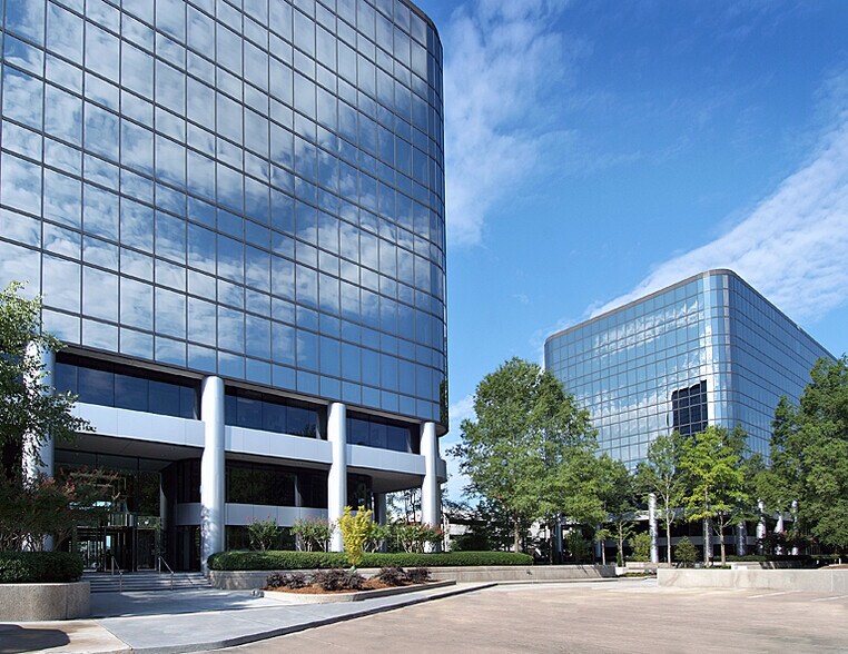 More Photos Of 2800 Century Pky NE, Atlanta Office For Lease