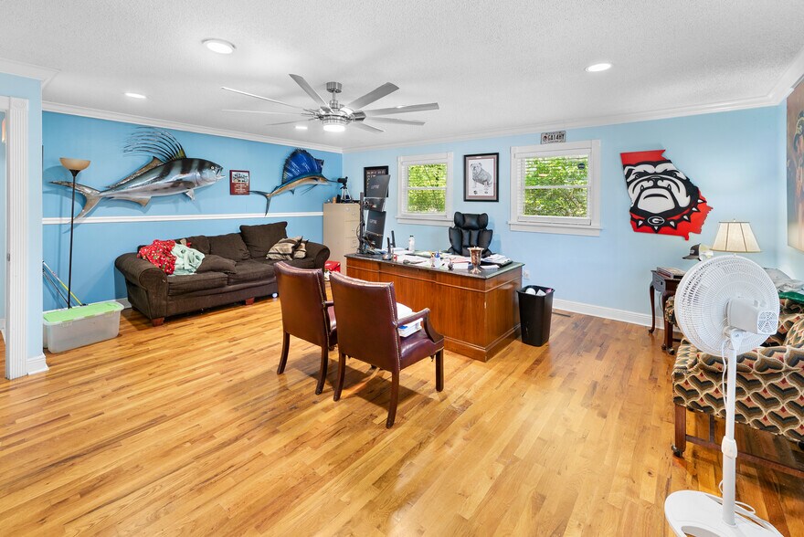 More Photos Of 202 E General Stewart Hwy, Hinesville Office For Sale